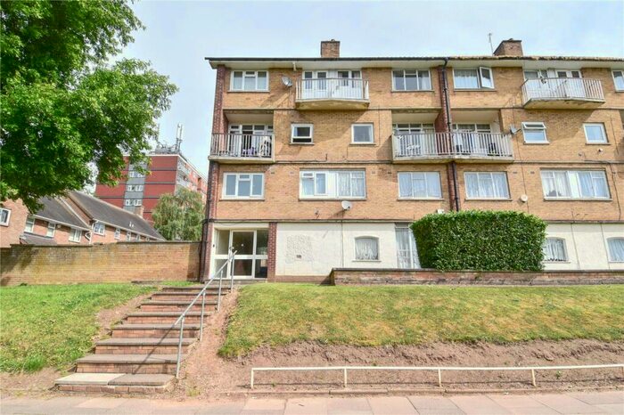 3 Bedroom Apartment To Rent In Bushwood Road, Birmingham, West Midlands, B29