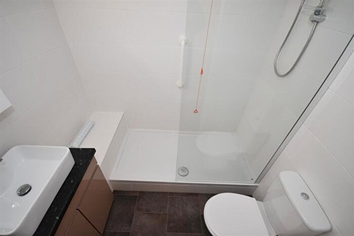 1 Bedroom Retirement Property To Rent In Hesslewell Court, Heswall, CH60