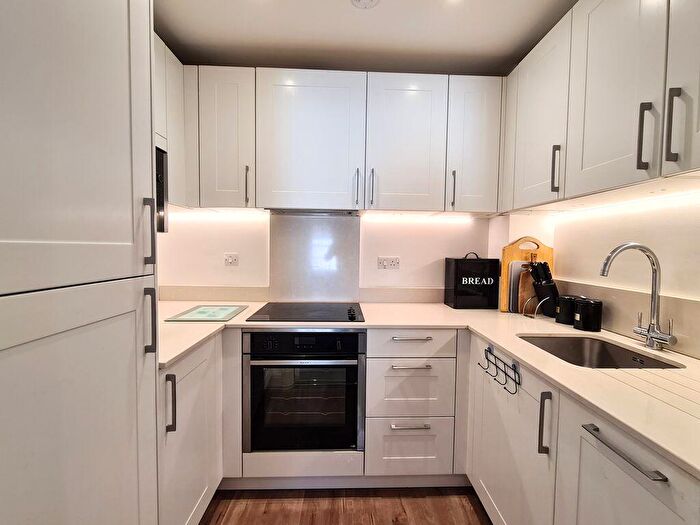 1 Bedroom Apartment For Sale In Fleur De Lis, Pound Lane, Wareham, BH20 - Photo 3