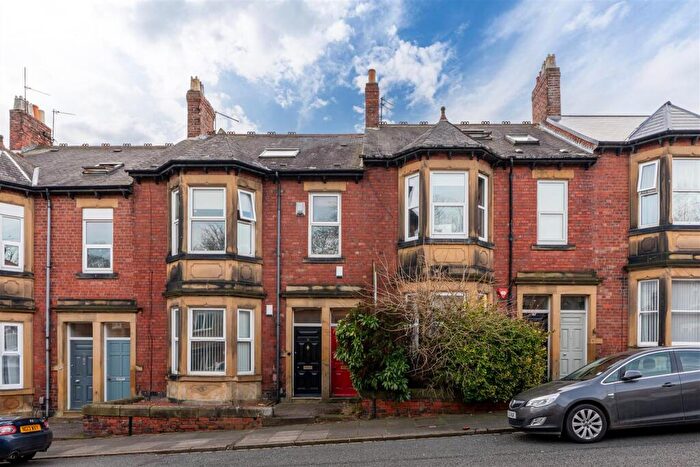 4 Bedroom Maisonette To Rent In £pppw - Grosvenor Avenue, Jesmond, NE2