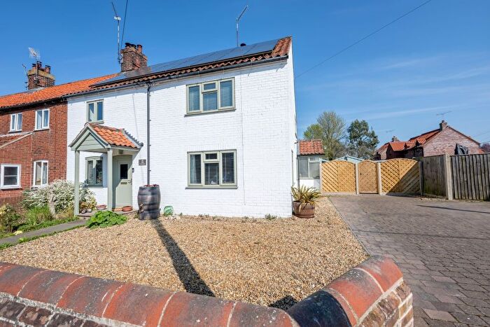 3 Bedroom End Of Terrace House For Sale In The Street, Sculthorpe, Fakenham, NR21