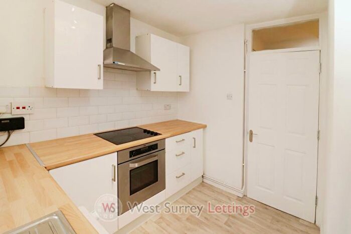 2 Bedroom Flat To Rent In Brantwood Gardens, West Byfleet, KT14