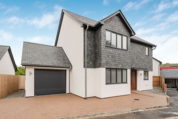 4 Bedroom Detached House For Sale In Galowans Fields, Polgooth, PL26