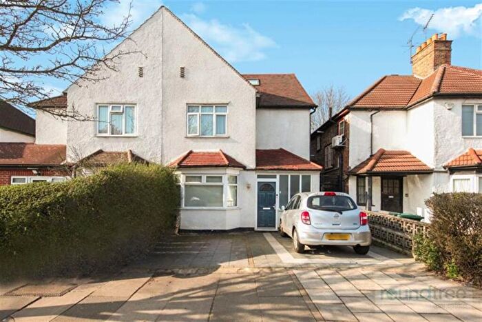 5 Bedroom House For Sale In Sinclair Grove, Golders Green, NW11