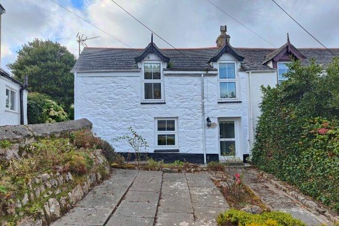2 Bedroom Property To Rent In Long Row, Sheffield, Paul, Penzance, TR19