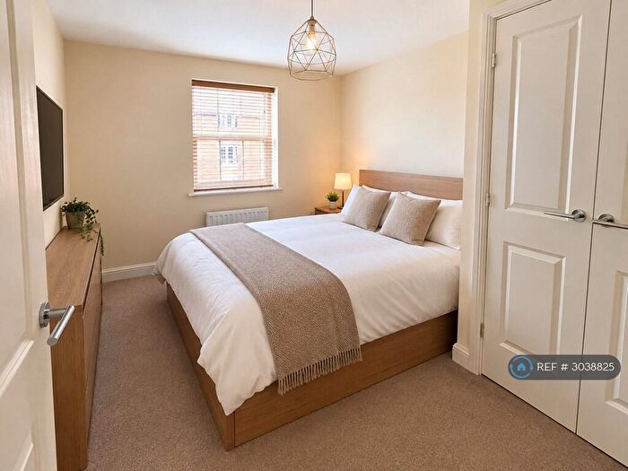 2 Bedroom Flat To Rent In Horseshoe Crescent, Birmingham, B43