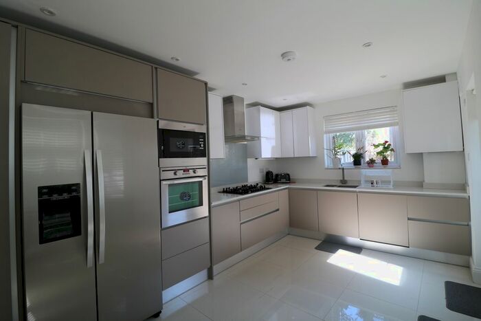 2 Bedroom Terraced House To Rent In Howson Road, London, SE4