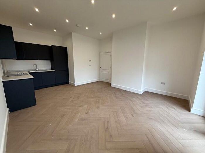 1 Bedroom Apartment To Rent In High Street, Croydon, CR0