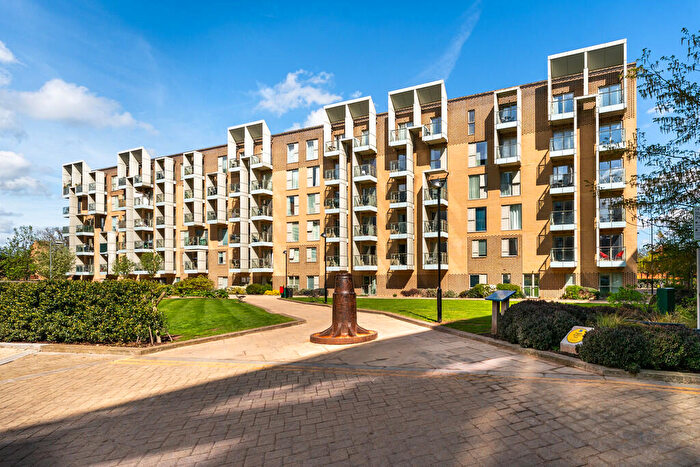 2 Bedroom Apartment For Sale In Great Northern Road, Cambridge, CB1