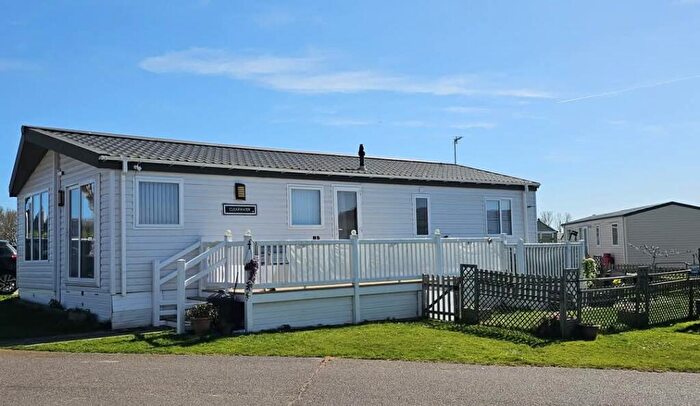2 Bedroom Caravan For Sale In Flag Hill, Great Bentley, Colchester, CO7
