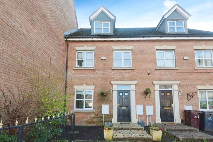 4 Bedroom Town House For Sale In Lathom Close, Liverpool, L36