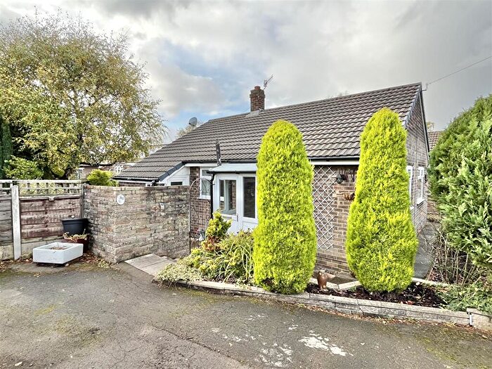 2 Bedroom Detached Bungalow For Sale In Green Lane, Hadfield, Glossop, SK13