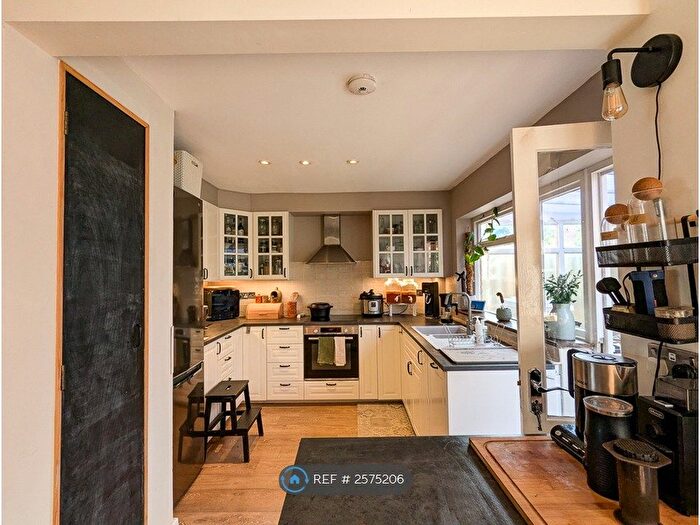 4 Bedroom Semi-Detached House To Rent In Sandford Close, Wivenhoe, Colchester, CO7