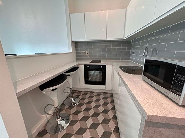 Studio To Rent In Alma Street, Sheffield, S3