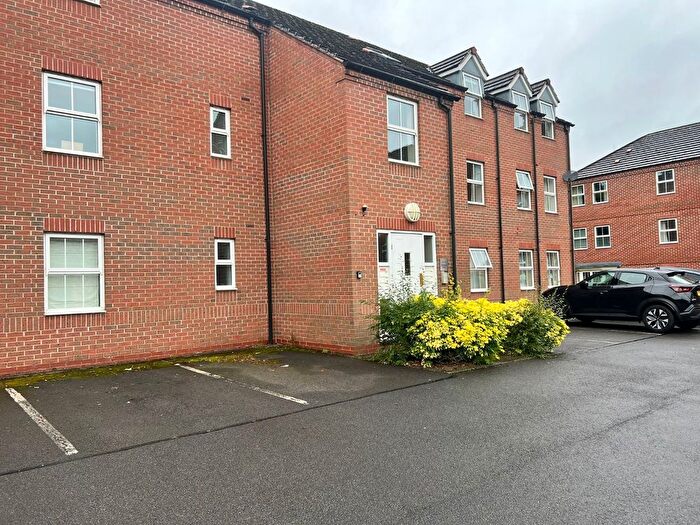 2 Bedroom Flat To Rent In Stokesay Walk, West Bridgford, Nottingham, Nottinghamshire, NG2