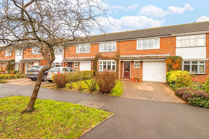 4 Bedroom Terraced House For Sale In Harwood Close, Tewin, Welwyn, Hertfordshire, AL6