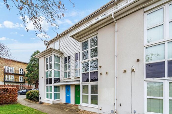 4 Bedroom Town House For Sale In Revere Way, Ewell, KT19