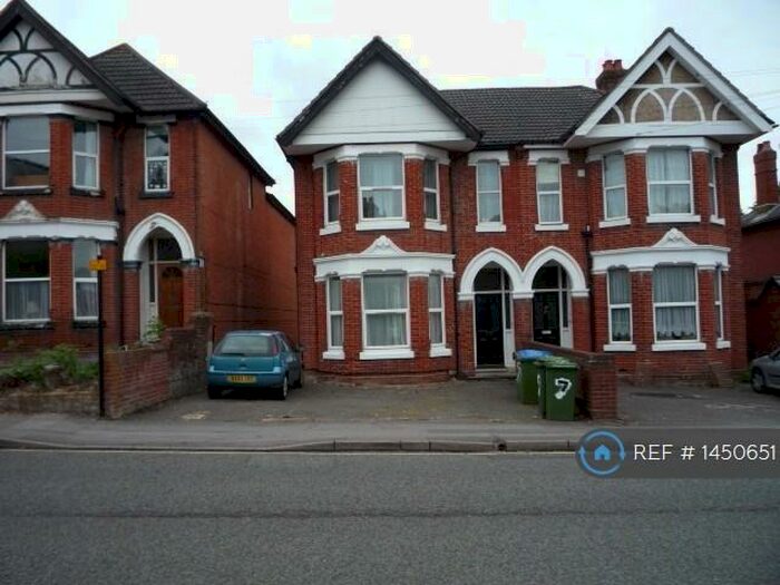 1 Bedroom Flat To Rent In Highfield, Southampton, SO17
