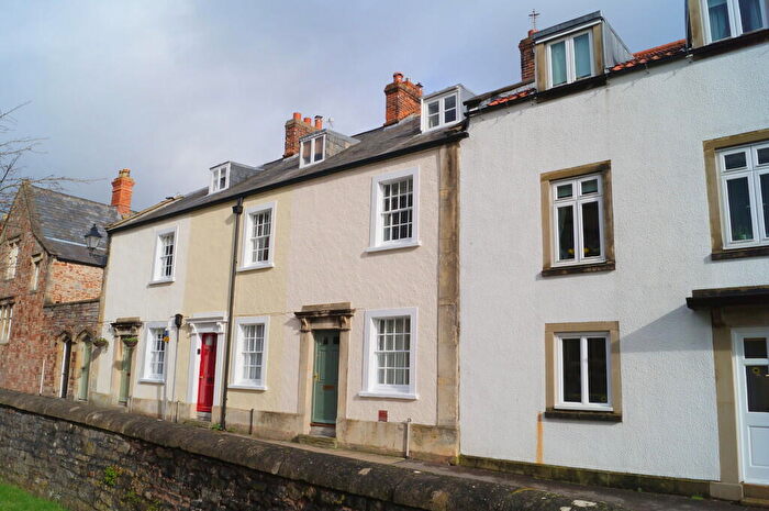 3 Bedroom Terraced House To Rent In Priest Row, Wells, BA5