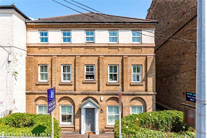 3 Bedroom Maisonette To Rent In Broomfield Road, Chelmsford, Essex, CM1