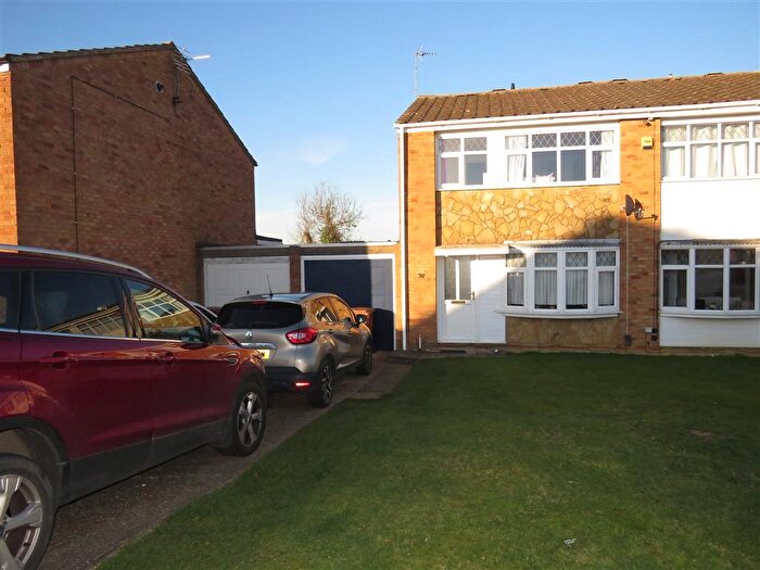 3 Bedroom Semi Detached House For Sale In Torrington Crescent, Wellingborough, NN8