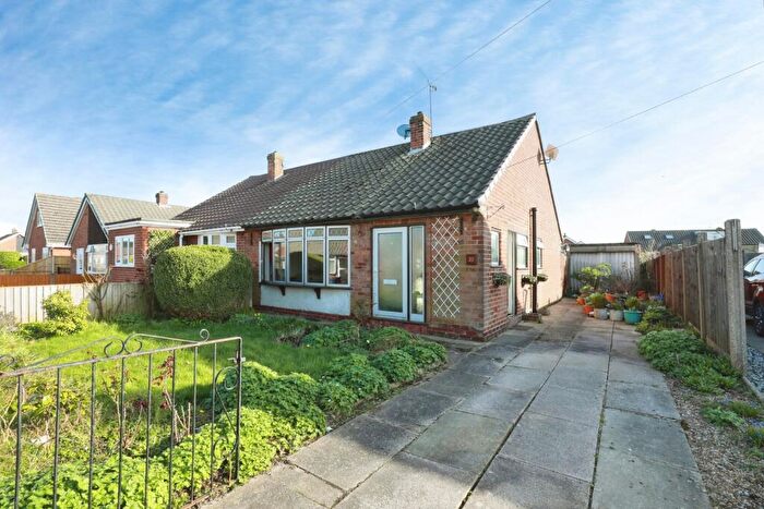 2 Bedroom Bungalow For Sale In Wordsworth Drive, Crewe, Cheshire, CW1