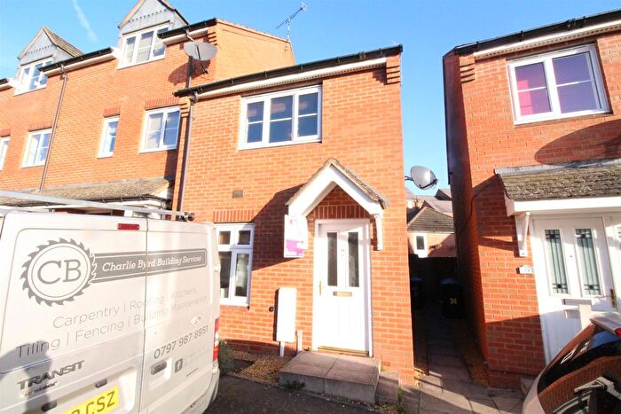 2 Bedroom Terraced House To Rent In Stowe Drive, Rugby, CV22