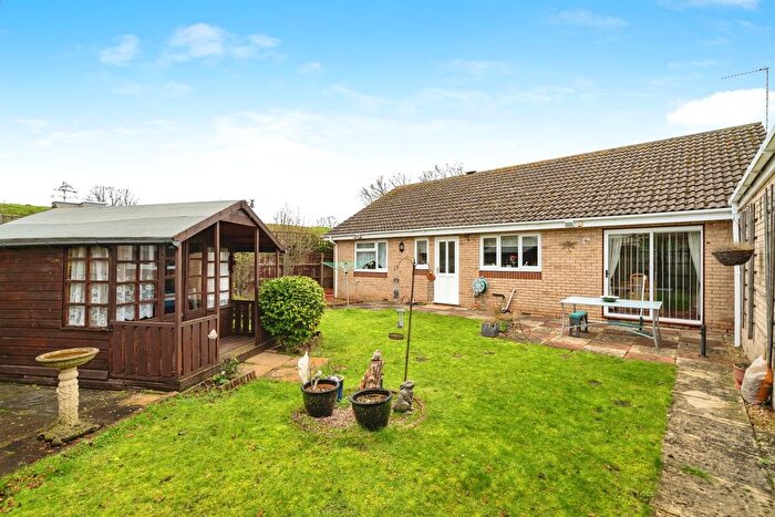 3 Bedroom Detached Bungalow For Sale In Elm Avenue, Gorleston, Great Yarmouth, NR31