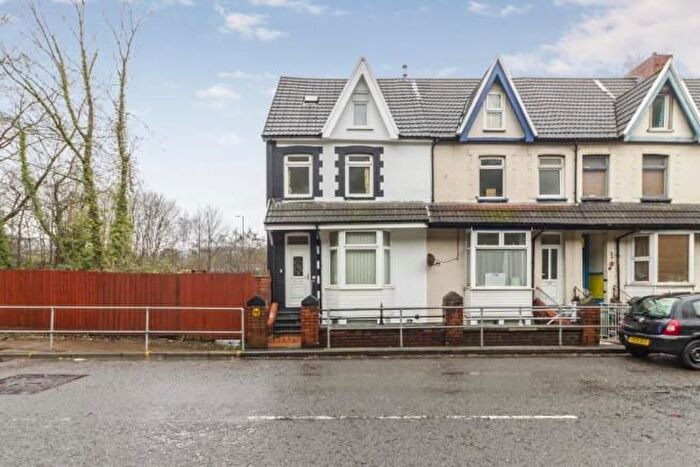 6 Bedroom End Terrace House For Sale In Broadway, Pontypridd, CF37