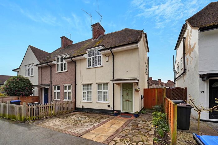 3 Bedroom Semi Detached House For Sale In Oyster Lane, Byfleet, West Byfleet, KT14