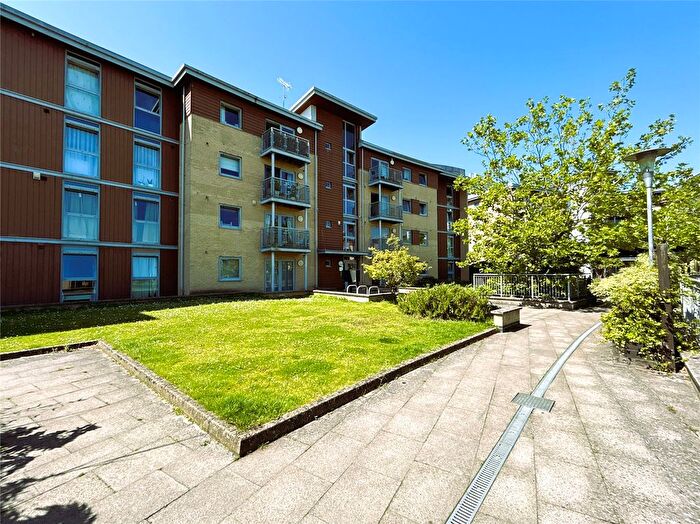 1 Bedroom Flat To Rent In Kelvin Gate, Bracknell, RG12