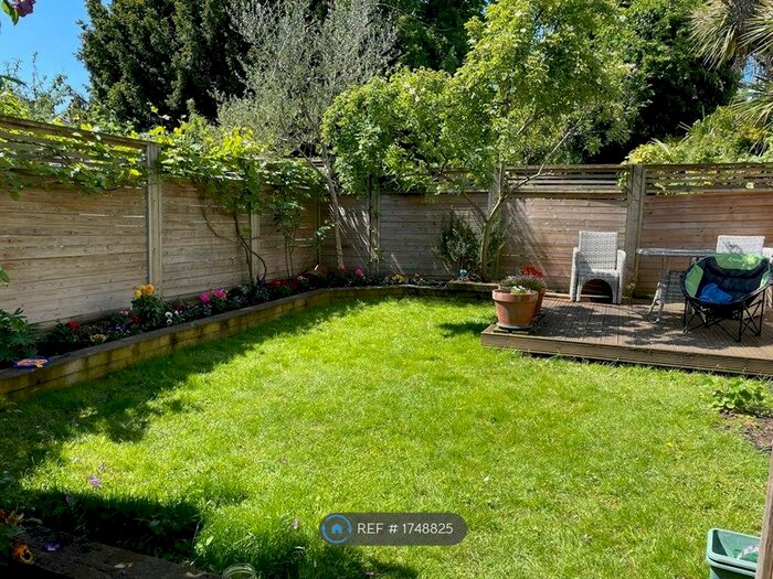 2 Bedroom Flat To Rent In Fontenoy Road, Balham, SW12