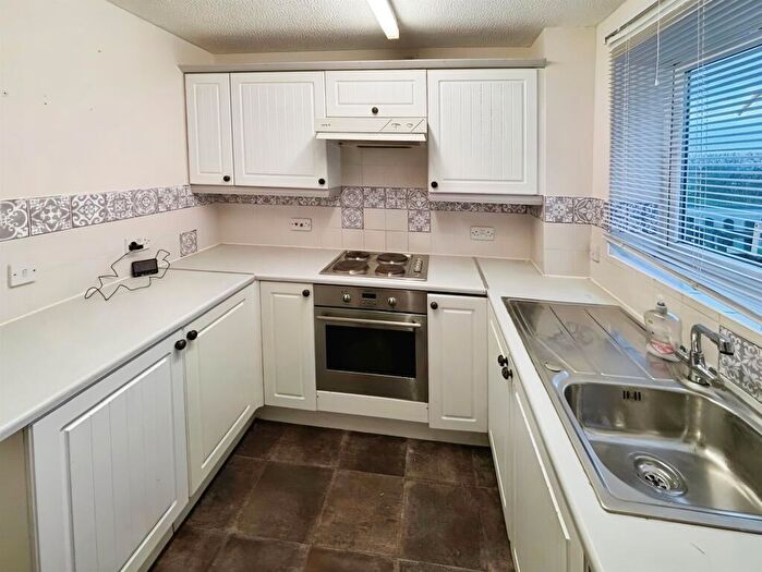 2 Bedroom Semi-Detached House For Sale In Banc-Yr-Allt, Bridgend, CF31