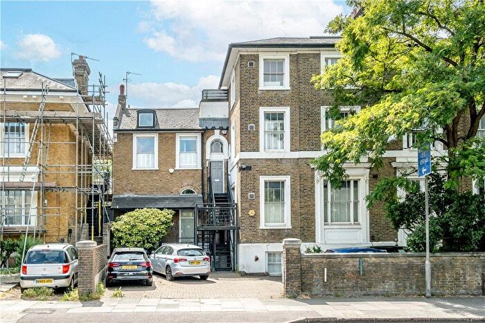2 Bedroom Flat To Rent In Shooters Hill Road London, SE3