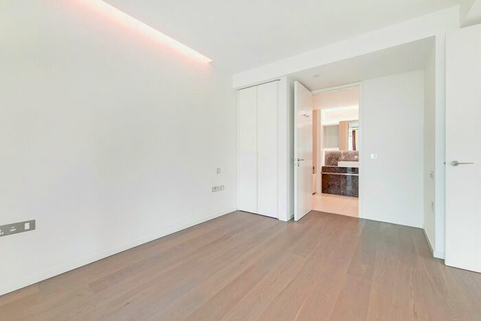 2 Bedroom Flat To Rent In Upper Ground, London, SE1