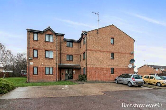 1 Bedroom Flat To Rent In Larmans Road, Enfield, EN3