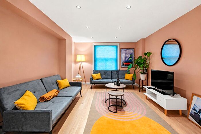 2 Bedroom Flat To Rent In Somers Town, NW1