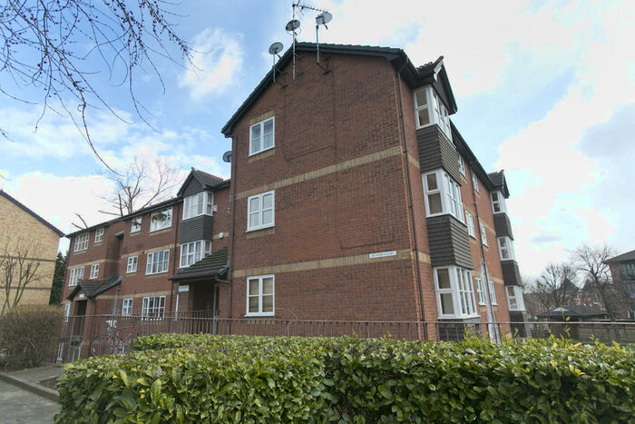 1 Bedroom Apartment To Rent In Stubbs Drive, South Bermondsey, SE16