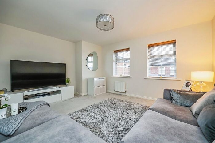 2 Bedroom Flat For Sale In Grey Meadow Road, Ilkeston, DE7