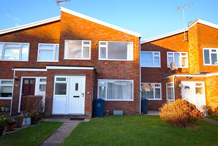 3 Bedroom Property To Rent In Peters Close, Prestwood, HP16
