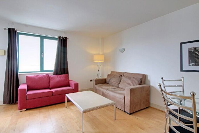 1 Bedroom Apartment To Rent In Mansell Street, London, E1