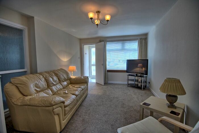 2 Bedroom Flat To Rent In Gyle Park Gardens, Gyle, Edinburgh EH12