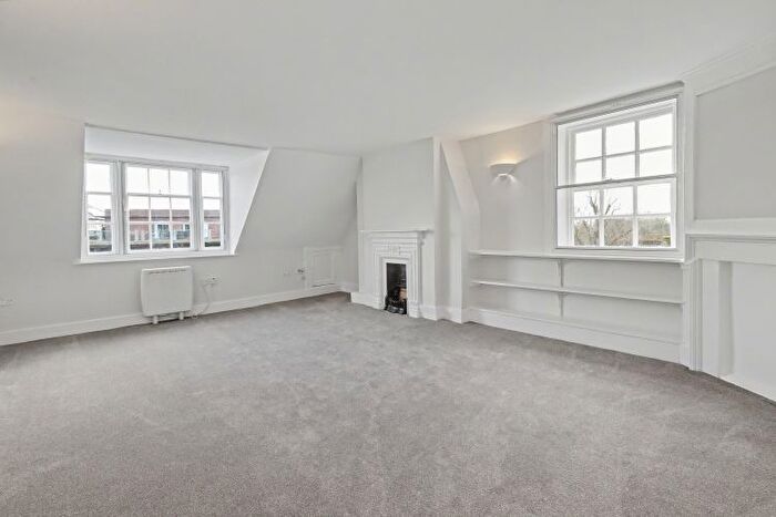 2 Bedroom Flat To Rent In East St Helen Street, Abingdon, OX14