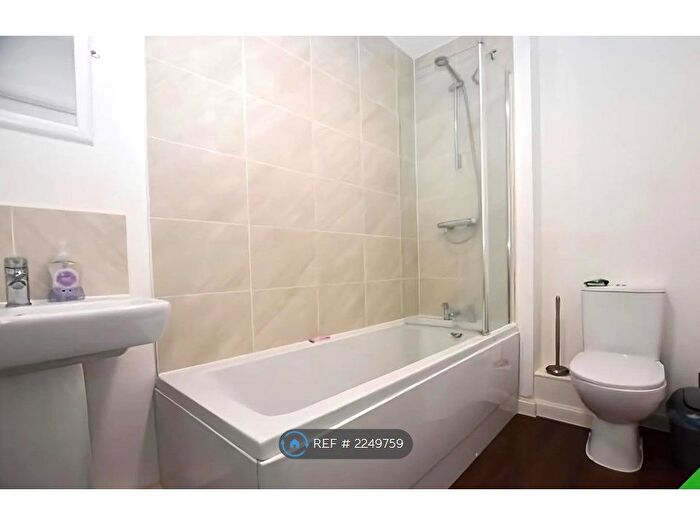 1 Bedroom Flat To Rent In Garratt House, Worthing, BN13