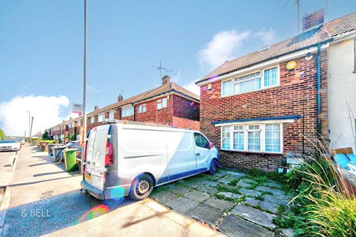 3 Bedroom Semi-Detached House For Sale In Dallow Road, Luton, Bedfordshire, LU1
