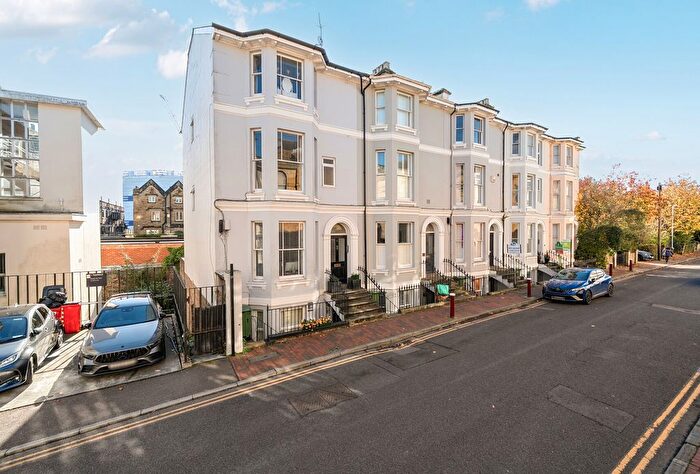 Property For Sale In York Road, Tunbridge Wells, Kent, TN1