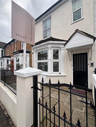 1 Bedroom Property To Rent In Moseley Street, Southend-On-Sea, SS2