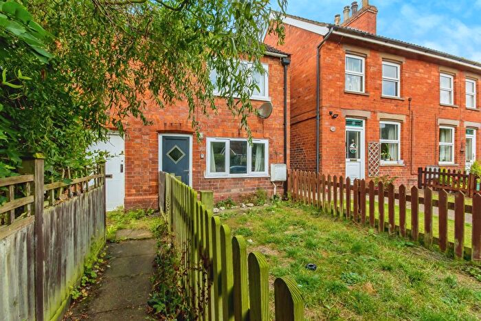 2 Bedroom Cottage For Sale In Main Road, Hundleby, Spilsby, PE23