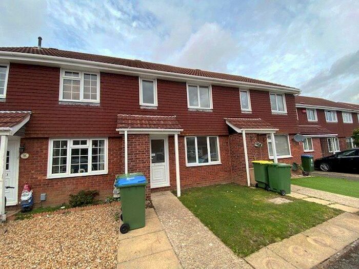 3 Bedroom Terraced House To Rent In Barlow Close, Hill Head PO14