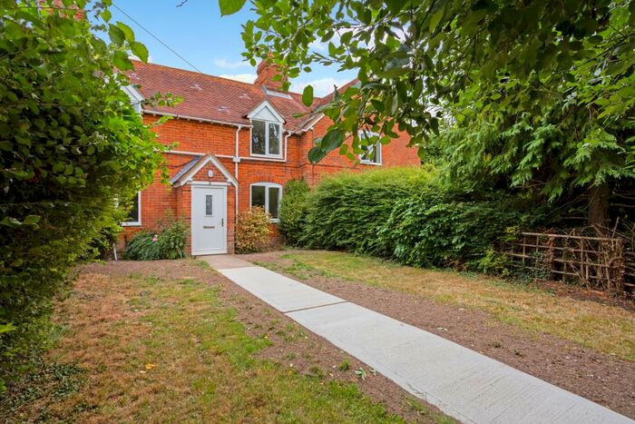 3 Bedroom Cottage To Rent In East Challow, OX12